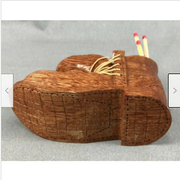 Vtg Hand Carved Wooden Shoe Boot Match Holder Western Canada Cottage Folk Art - Picture 9 of 11